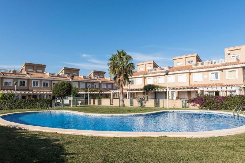 Chalet Coral دينايا المظهر الخارجي الصورة