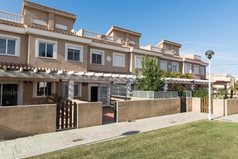 Chalet Coral دينايا المظهر الخارجي الصورة